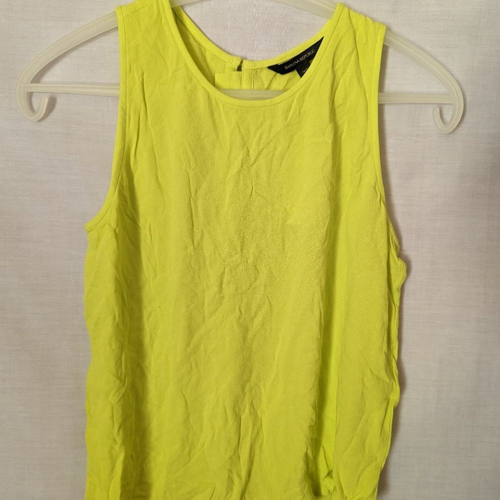 Banana Republic Buttoned Back Cropped Top, SZ: XS, COLOR: Yellowish Green
